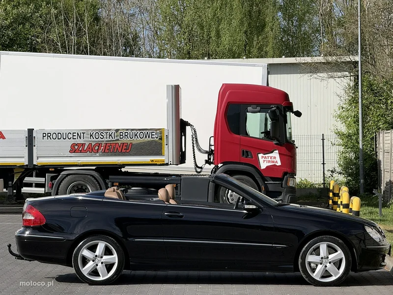 Mercedes-Benz CLK C209 350 49
