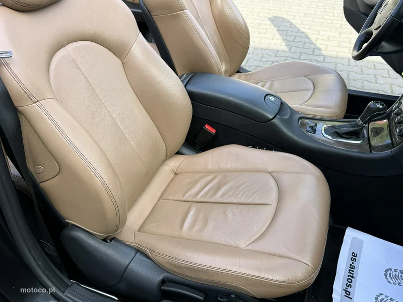 Mercedes-Benz CLK C209 350 56