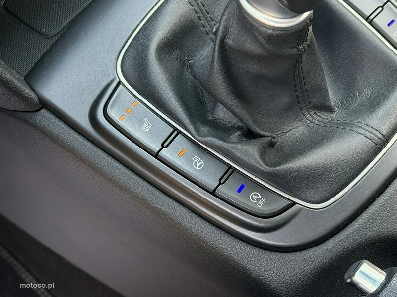 Hyundai KONA 17