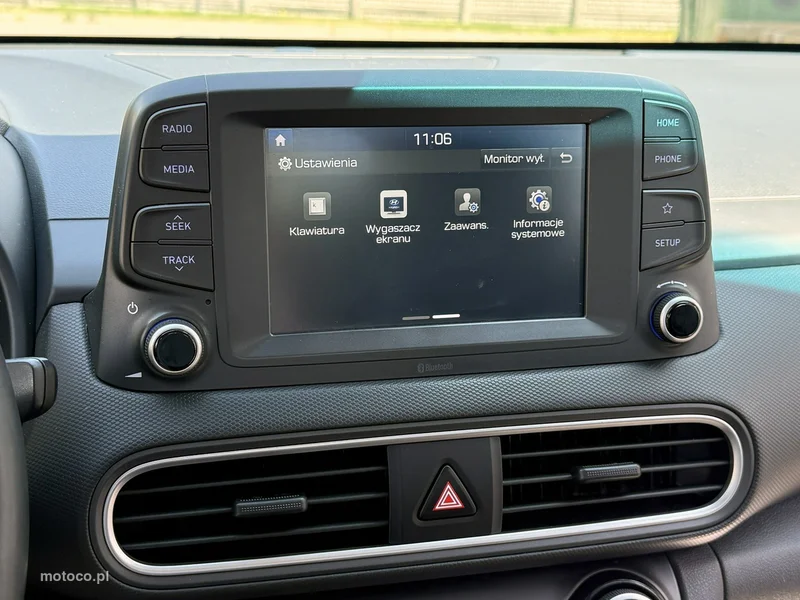 Hyundai KONA 52