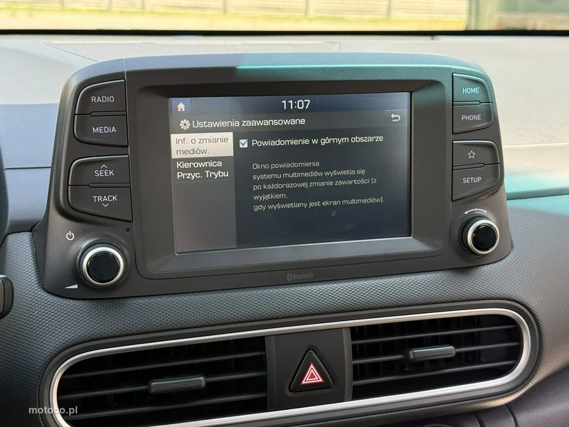 Hyundai KONA 53