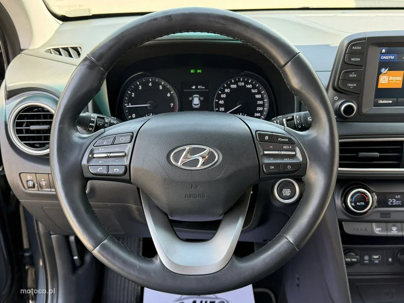 Hyundai KONA 54