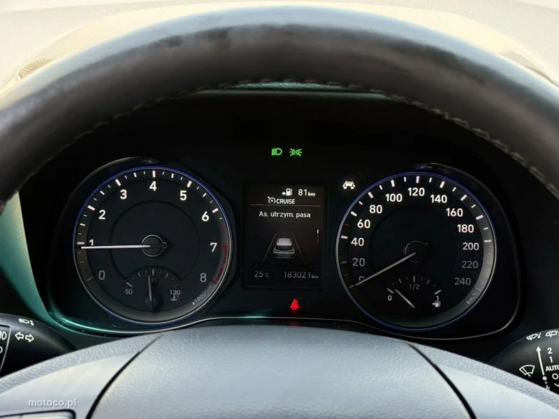 Hyundai KONA 57