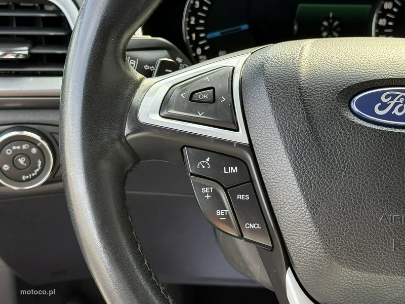 Ford Mondeo V 13