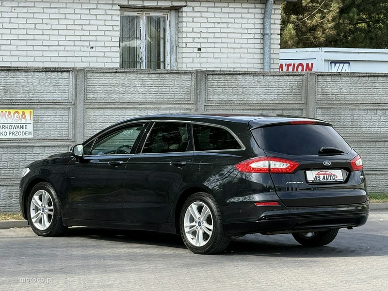 Ford Mondeo V 39