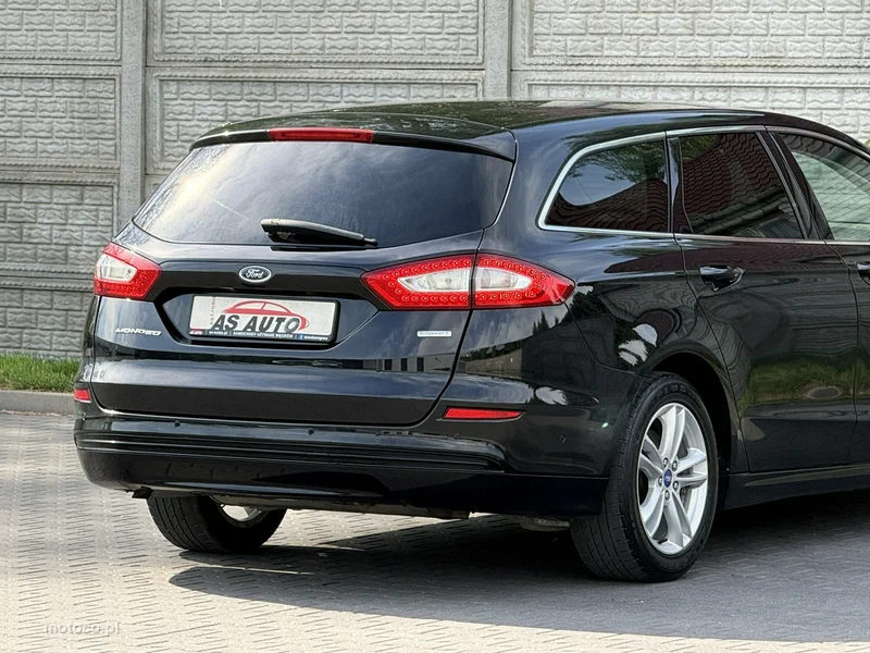 Ford Mondeo V 44
