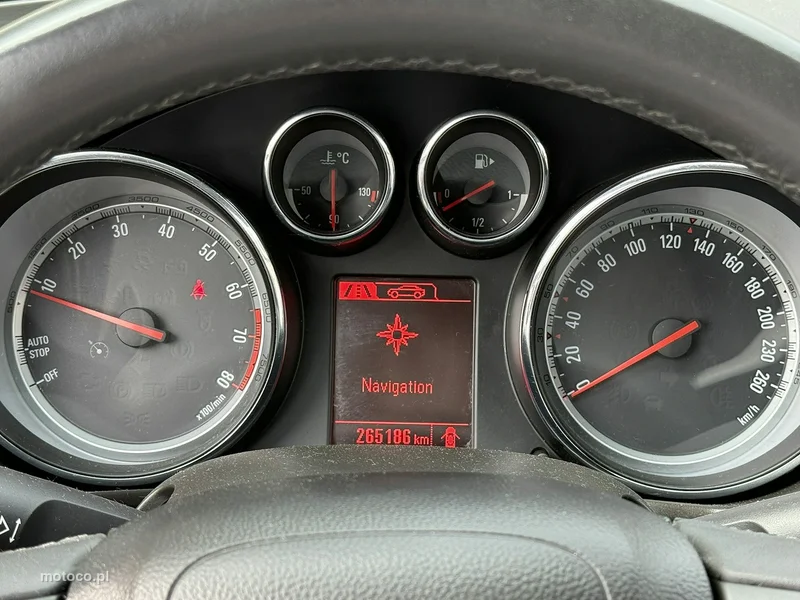 Opel Insignia A 15