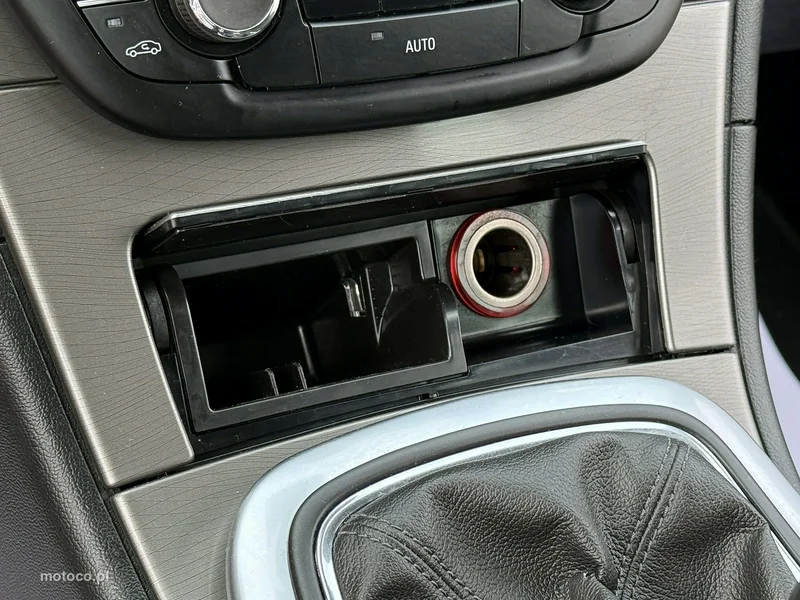 Opel Insignia A 57