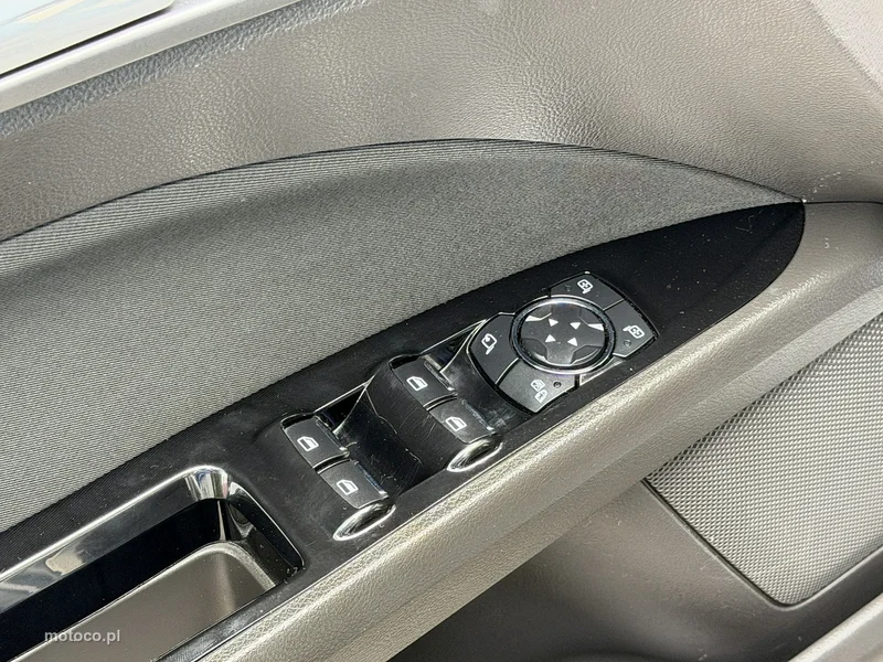 Ford Mondeo V 16