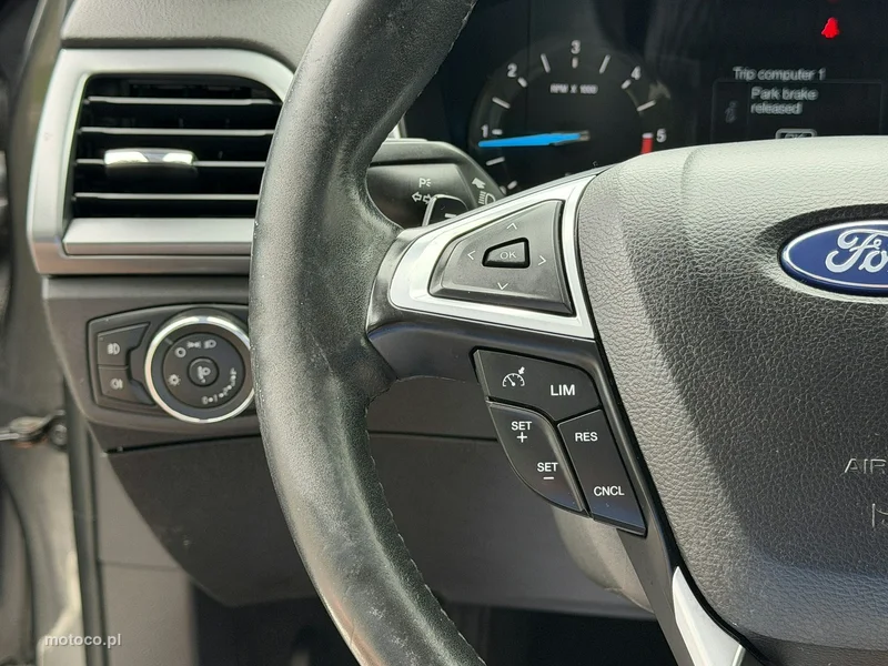 Ford Mondeo V 17