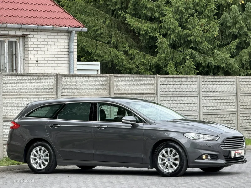 Ford Mondeo V 33
