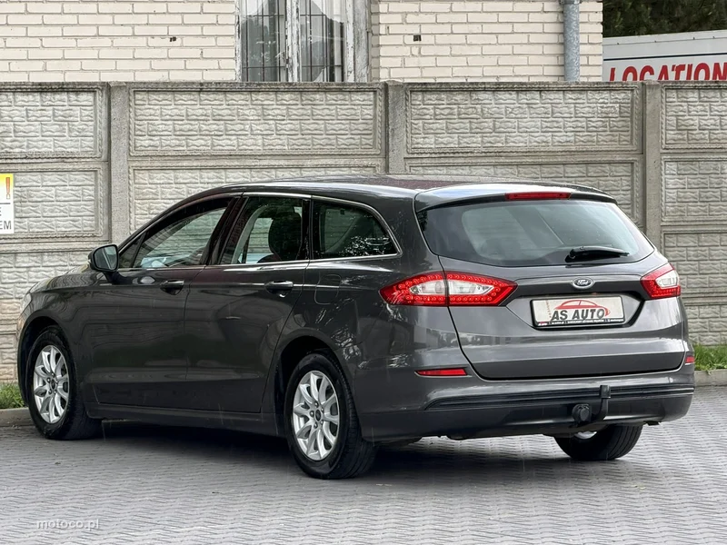 Ford Mondeo V 37