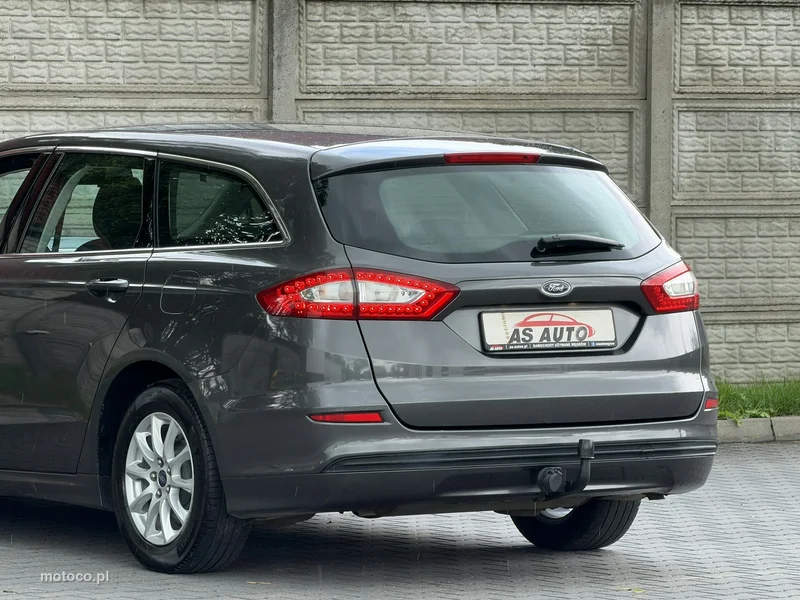 Ford Mondeo V 38