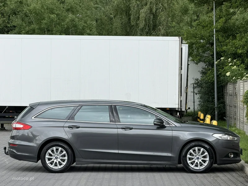 Ford Mondeo V 44