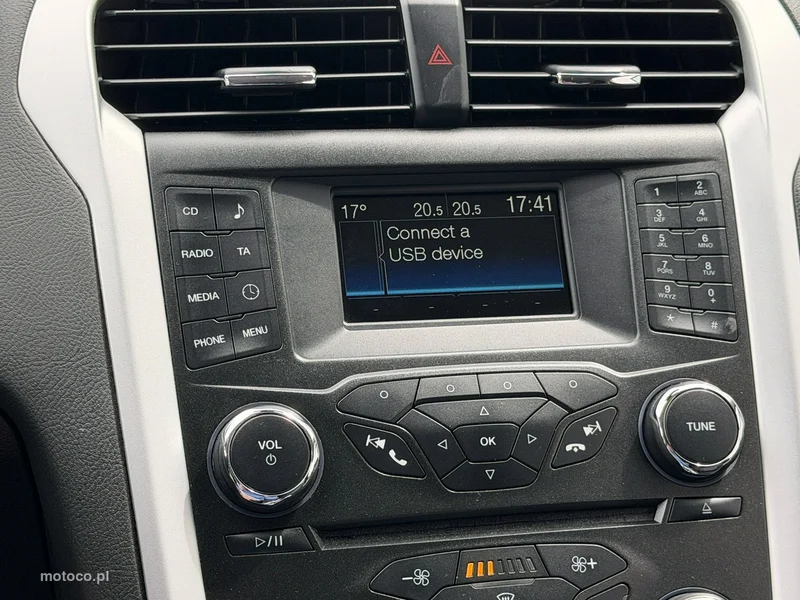 Ford Mondeo V 48