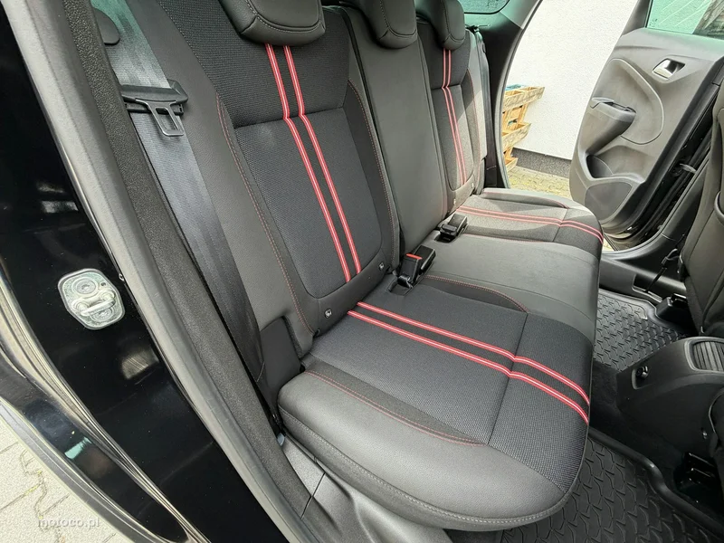 Opel Crossland X 66