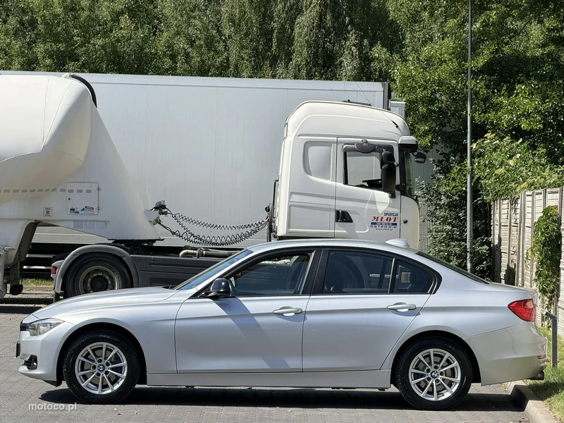 BMW Seria 3 F30 320 27