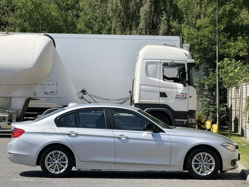 BMW Seria 3 F30 320 48