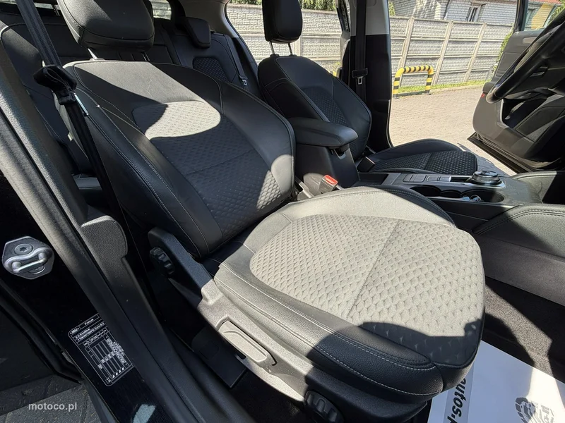 Ford Focus IV 11