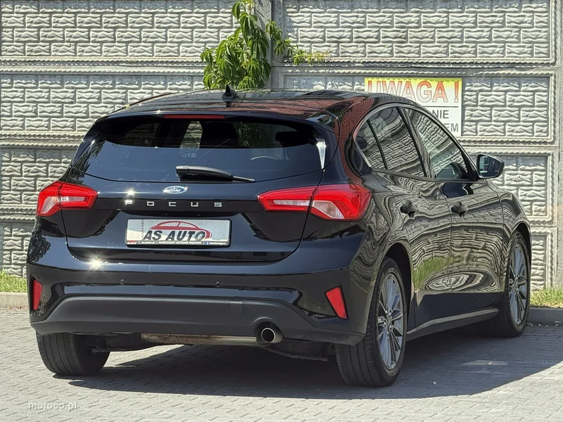 Ford Focus IV 3