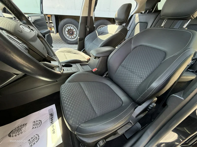 Ford Focus IV 22