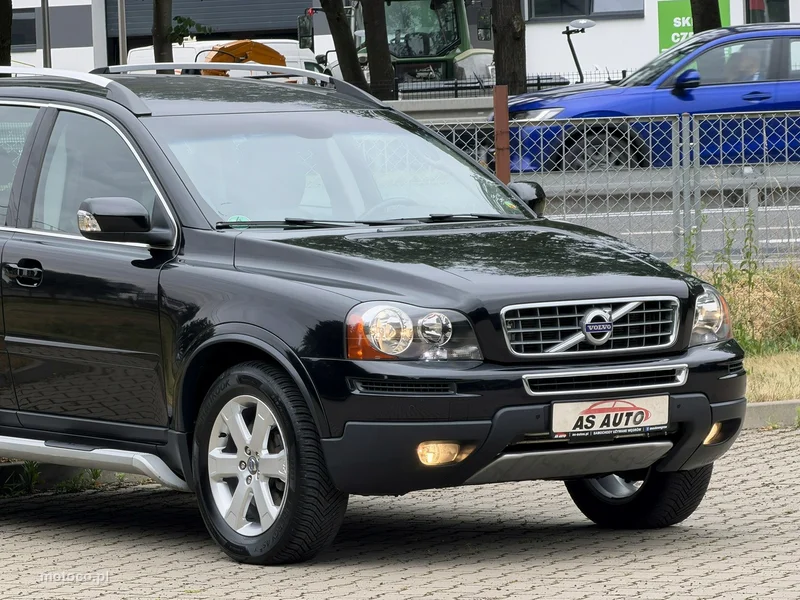 Volvo XC 90 32