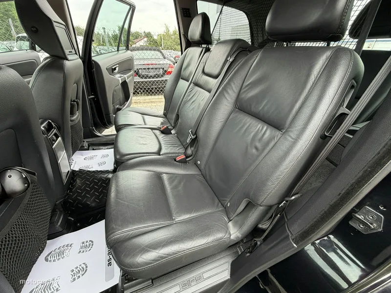 Volvo XC 90 11