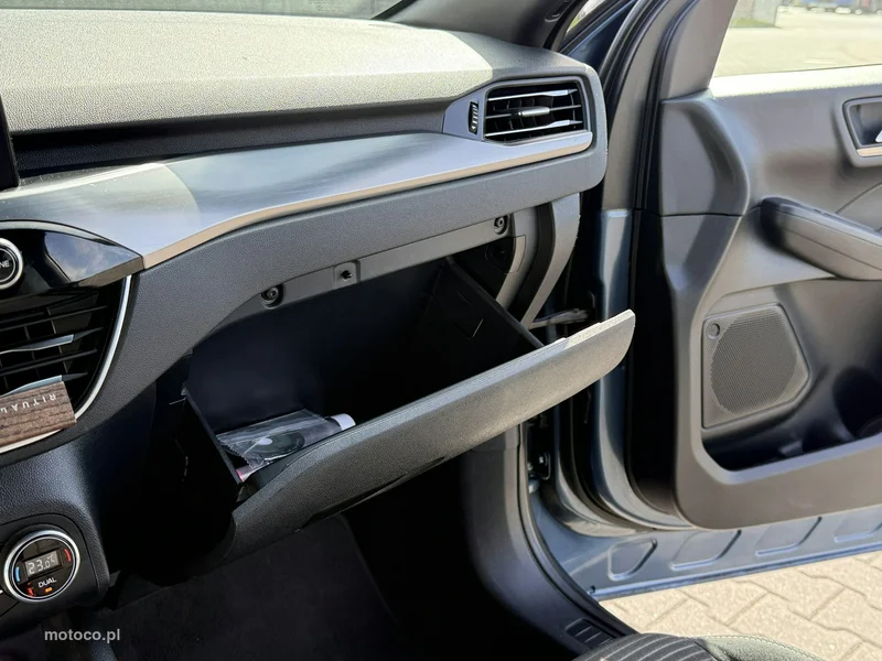 Ford Kuga III 19