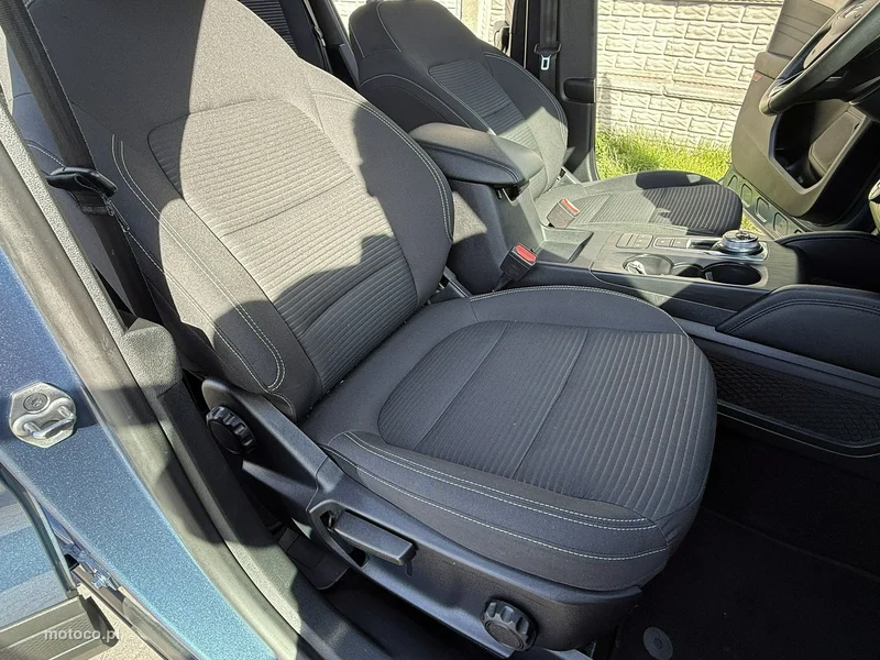 Ford Kuga III 21