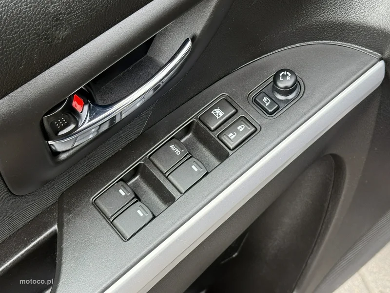 Suzuki (SX4) S-Cross 14