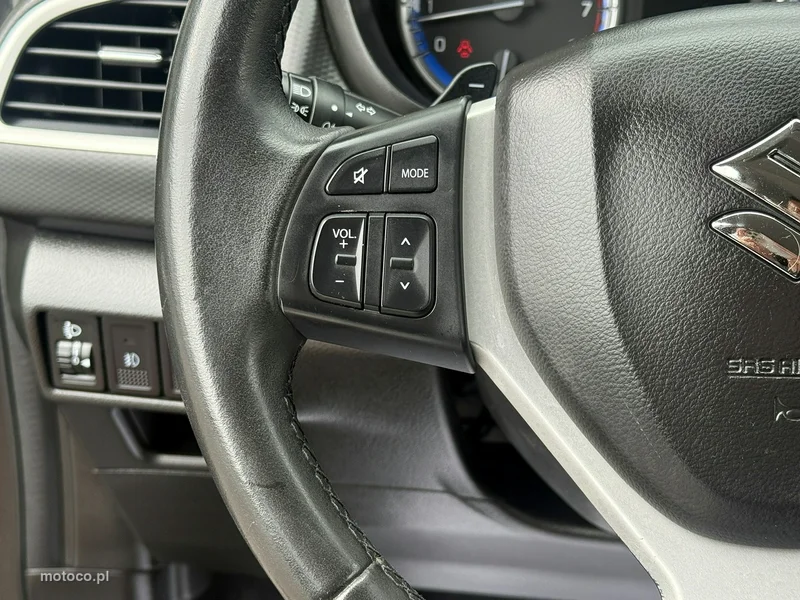 Suzuki (SX4) S-Cross 16