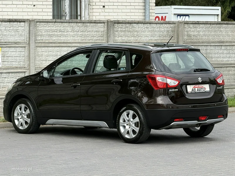 Suzuki (SX4) S-Cross 33