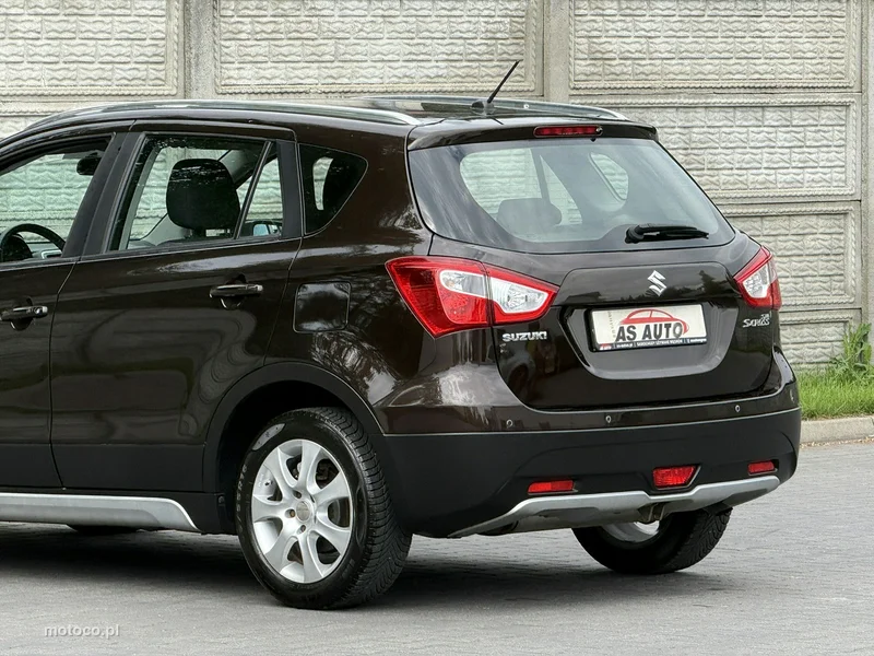 Suzuki (SX4) S-Cross 34