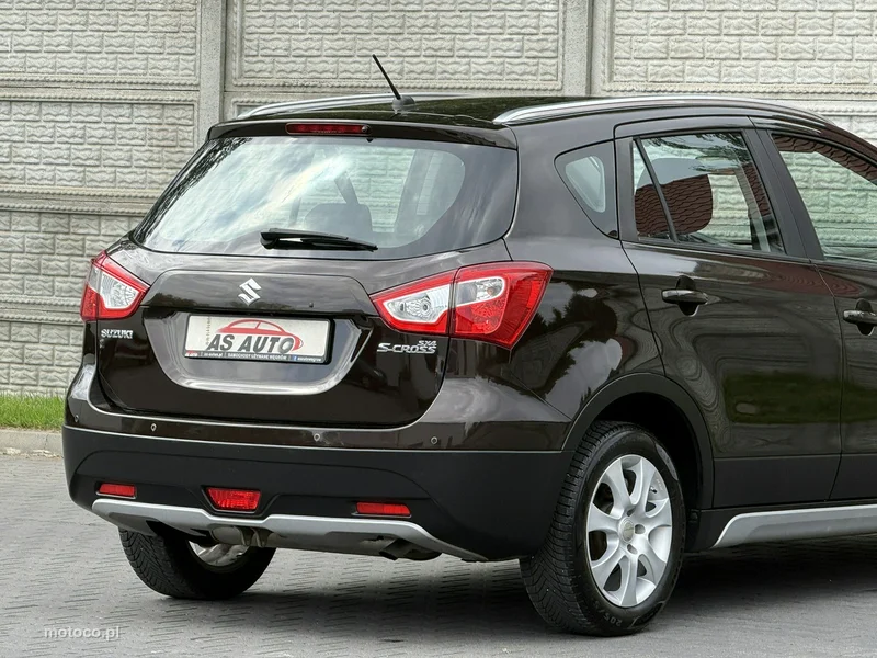 Suzuki (SX4) S-Cross 38