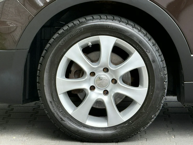 Suzuki (SX4) S-Cross 10