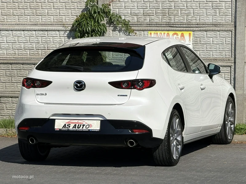 Mazda 3 4