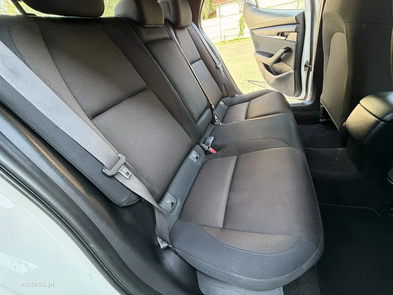 Mazda 3 64