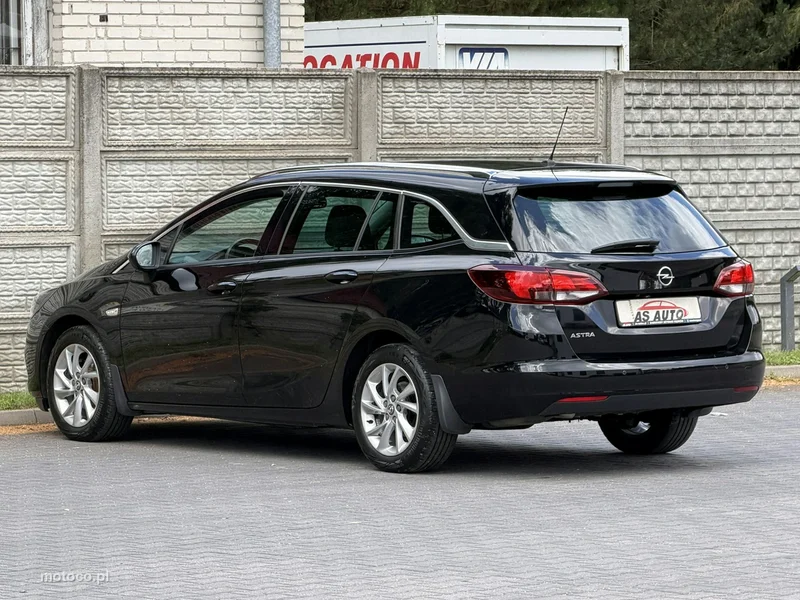 Opel Astra K 37