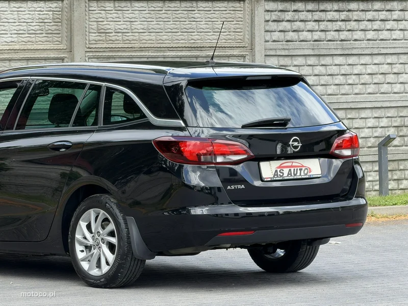 Opel Astra K 38