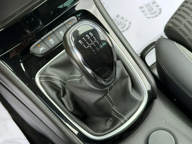 Opel Astra K 8