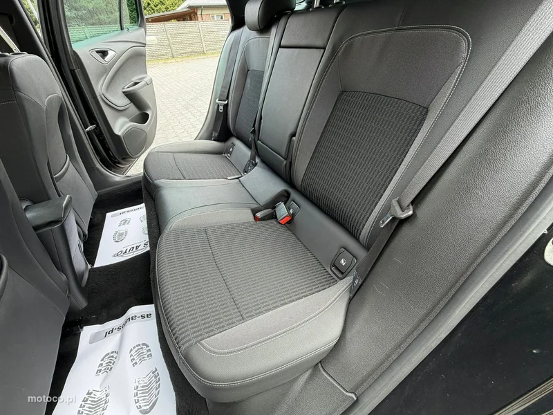 Opel Astra K 10