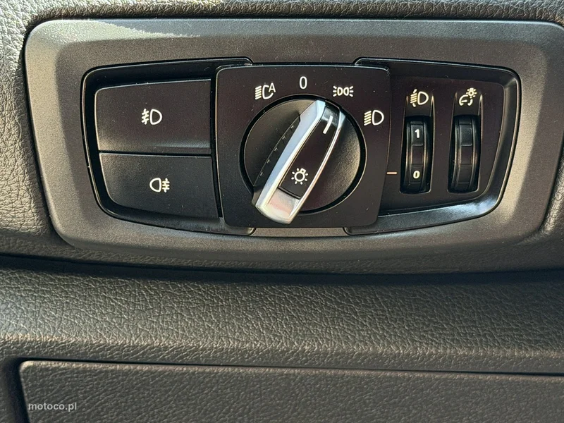 BMW Seria 2 F45 218 12