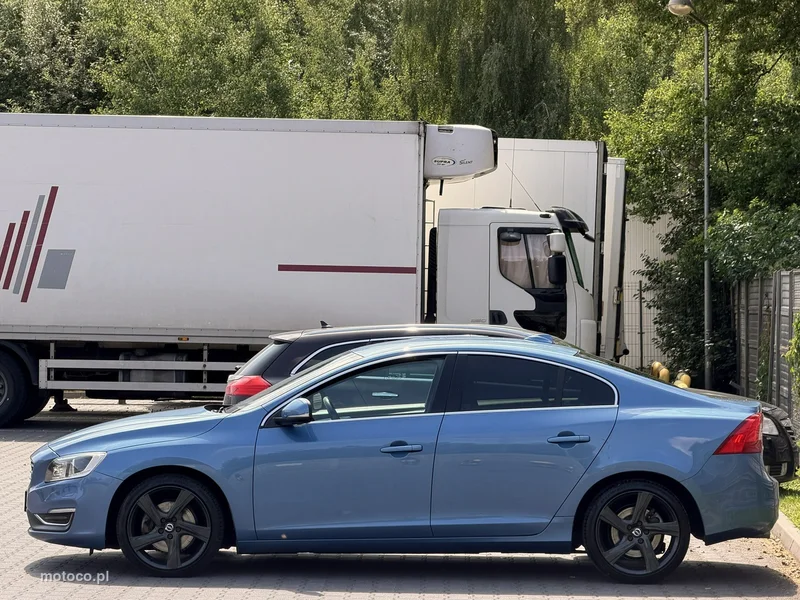 Volvo S60 19