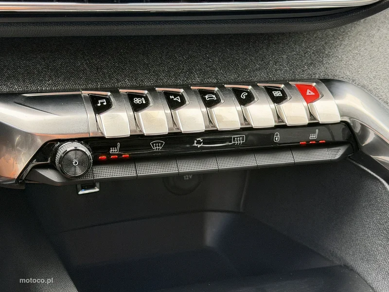 Peugeot 3008 8
