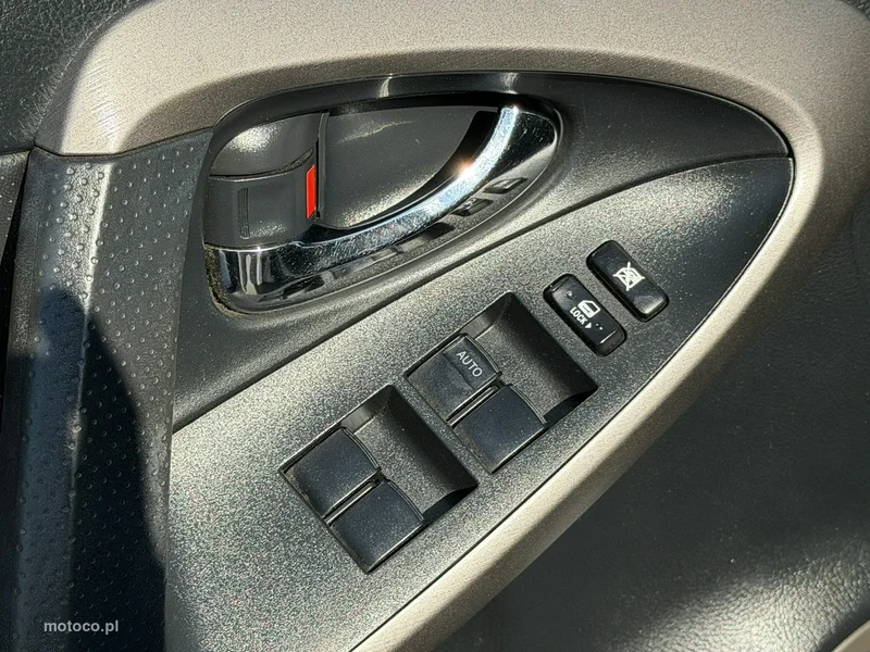 Toyota RAV 4 XA30 10