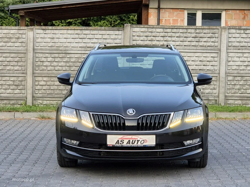 Skoda Octavia III 23