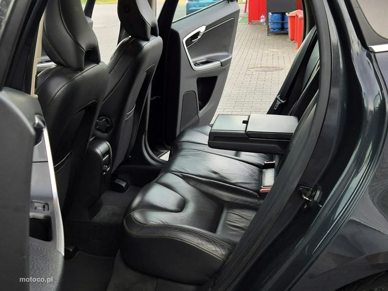 Volvo XC 60 15