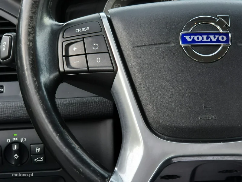 Volvo XC 60 48