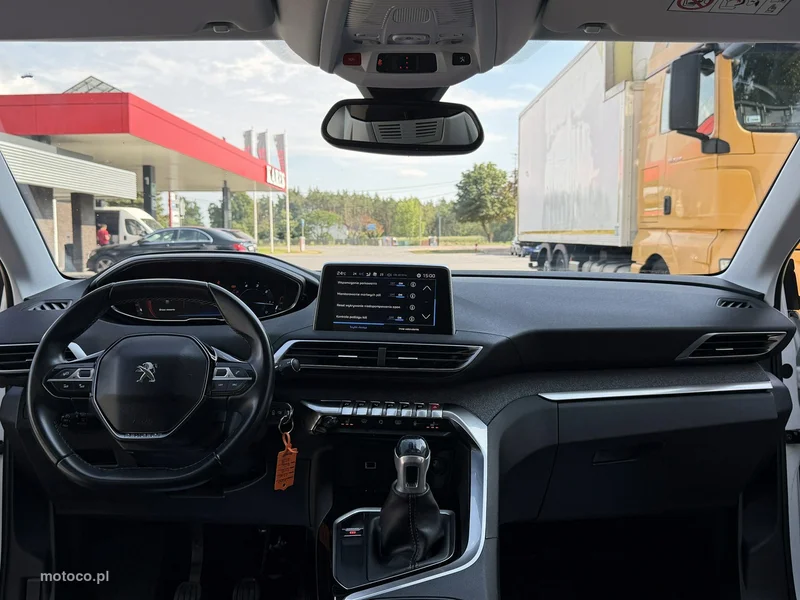 Peugeot 3008 5