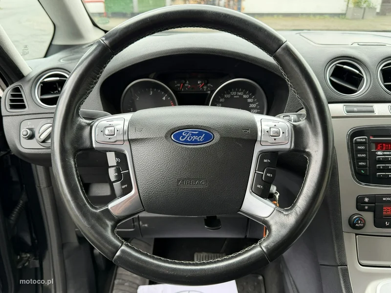 Ford Galaxy II 18